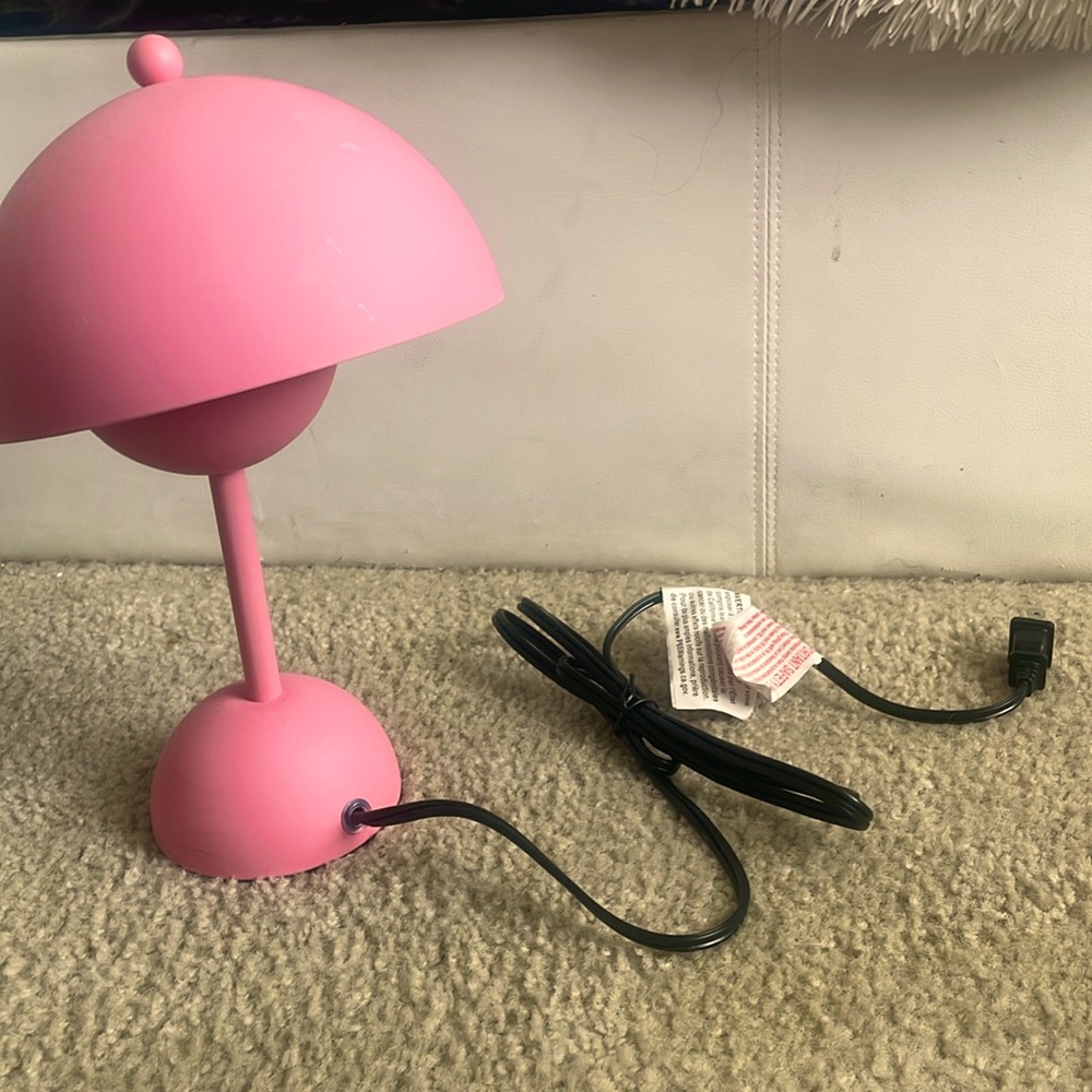 This is very cute for your kids room💕